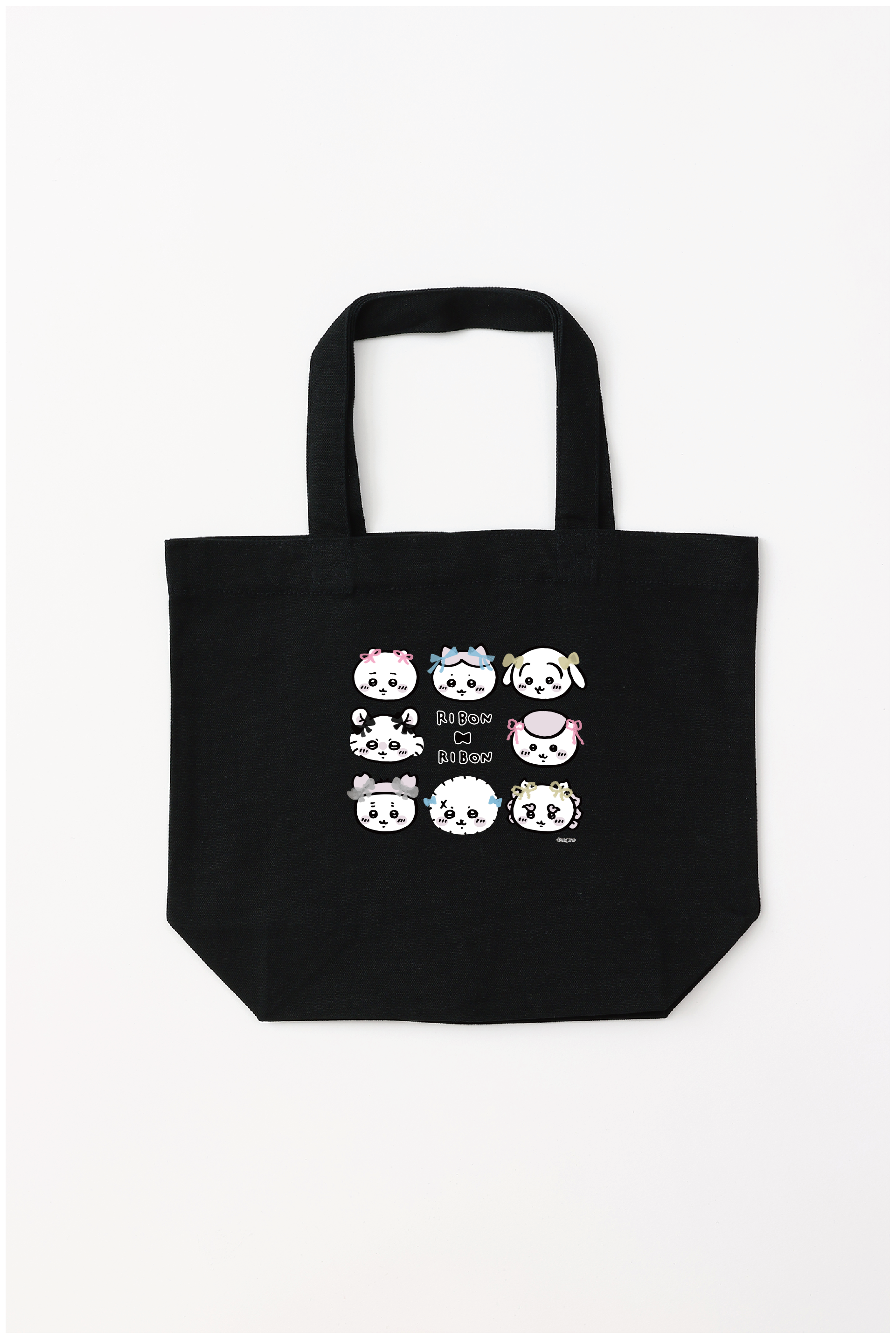 Chevonトートバッグ　メンバー3人サイン入り Chevonトートバッグ メンバー3人サイン入り - メルカリ